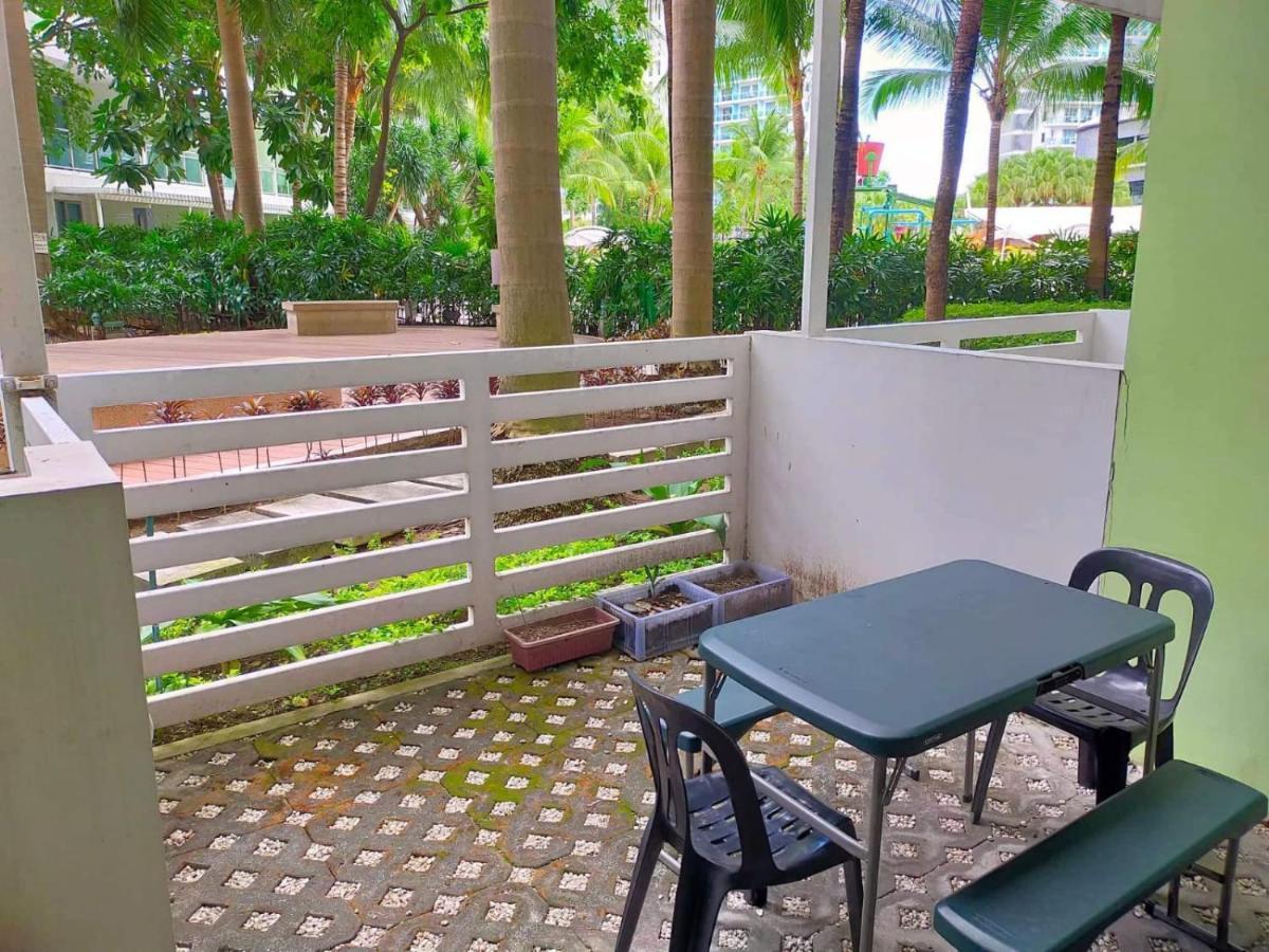 Azure Urban Resort Paranaque City Экстерьер фото