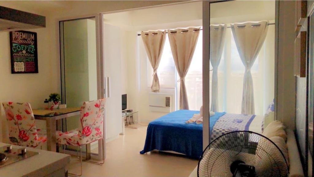 Azure Urban Resort Paranaque City Экстерьер фото