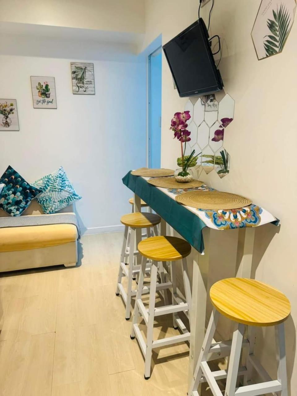Azure Urban Resort Paranaque City Экстерьер фото