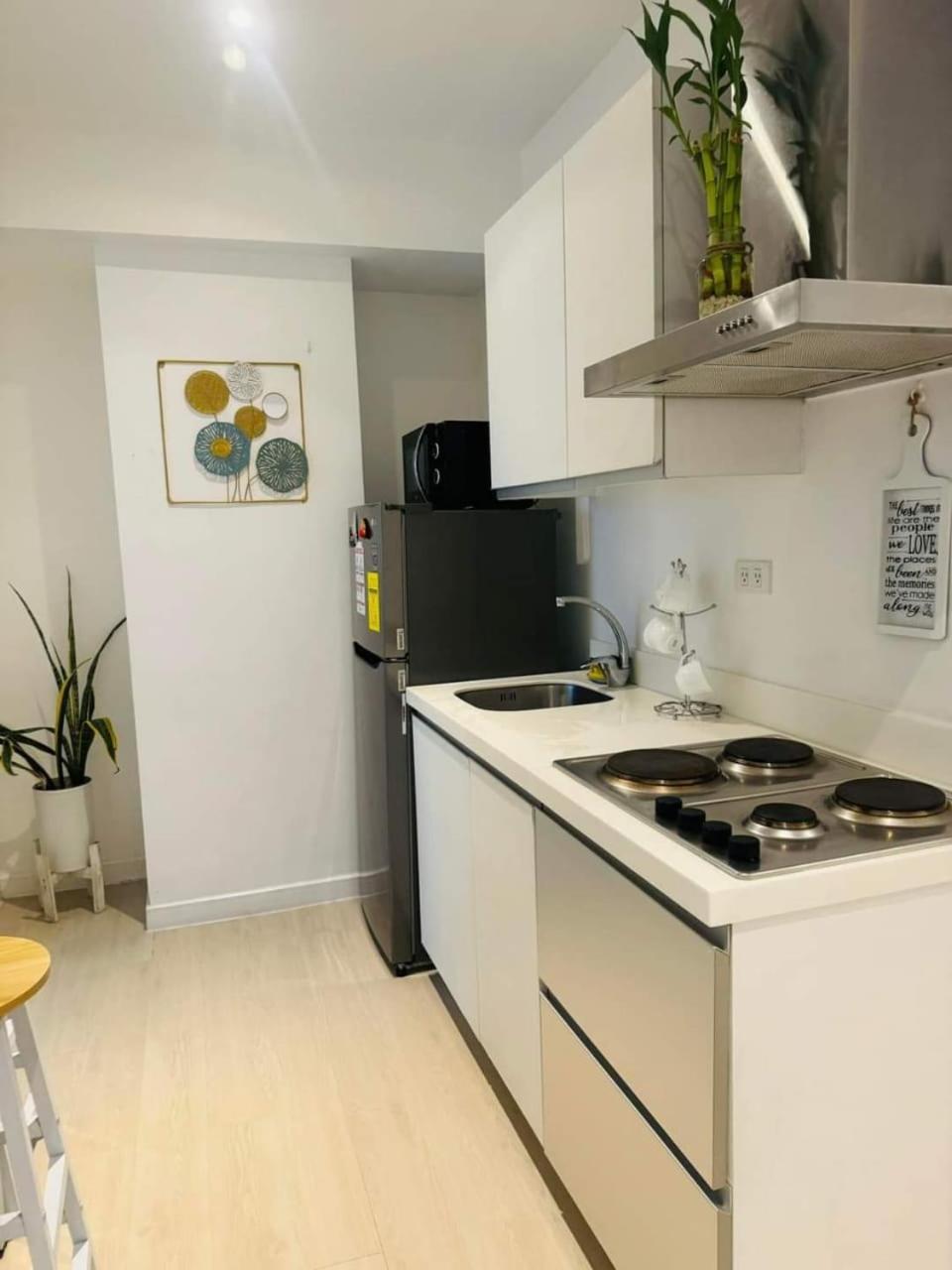 Azure Urban Resort Paranaque City Экстерьер фото